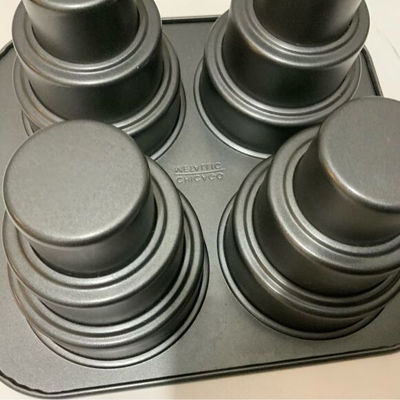 Chicago Metallic Multi Tier Cake Pan 4 Cavity 10.6 x 9.60 x 4.5 Inch - Picture 7 of 8